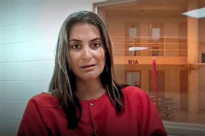 Robin Lopez Age, Wiki, Biography, Wife, Children, Salary, Net Worth, Parents