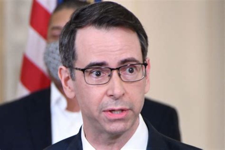 Roy McGrath wife: Who is Laura Bruner?