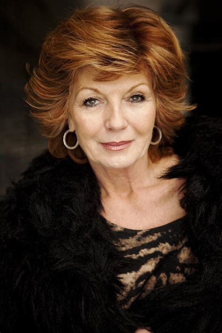 Rula Lenska Biography - Facts, Childhood, Family Life & Achievements