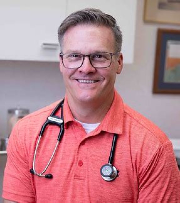 Dr. Ryan Dahlby Albright, MD – Grinnell, IA