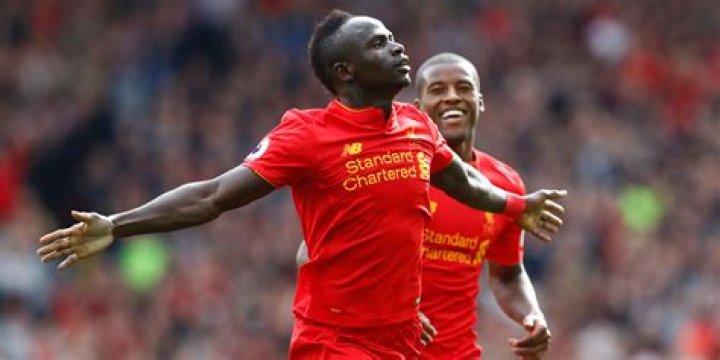 Sadio Mane spotted with cracked iPhone Leaves Fans In State of Shock -Despite earning £150,000-a-week