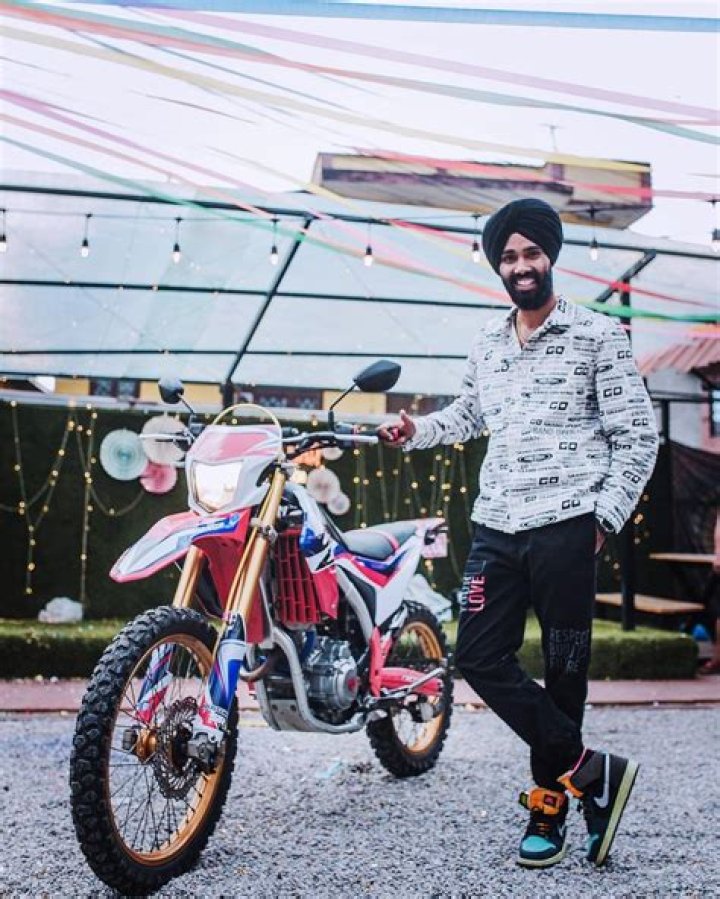 Safaree Shares A Video On His Bike And Worries Fans