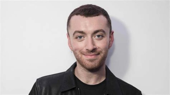 Sam Smith Gets Candid About Body Image Issues – Says He Used To Starve Himself!