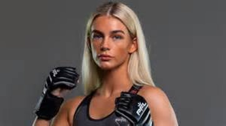 Sammy-Jo Luxton Wiki, Age, OnlyFans, Boyfriend, Height & Net Worth