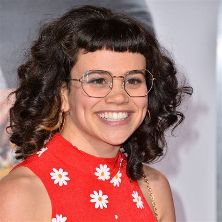 Sandy Honig Wiki, Age, Boyfriend, Height, Net Worth & More