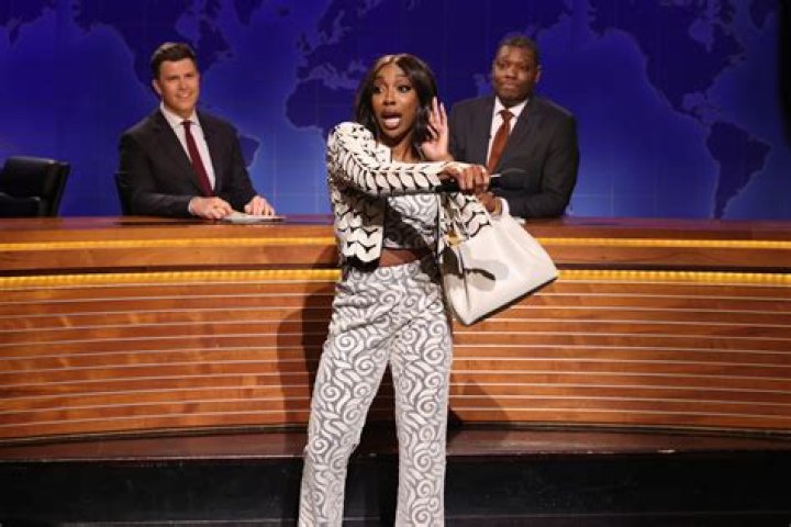 Sara Gilbert Announces That She’s Leaving “The Talk”