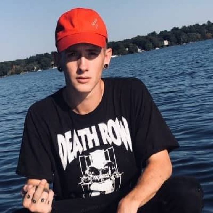 Sawyer Gregory Biography - Facts, Childhood, Family Life & Achievements