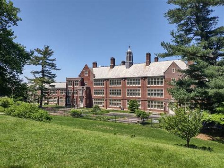 Famous People From Scarsdale, New York & Celebs Born In Scarsdale