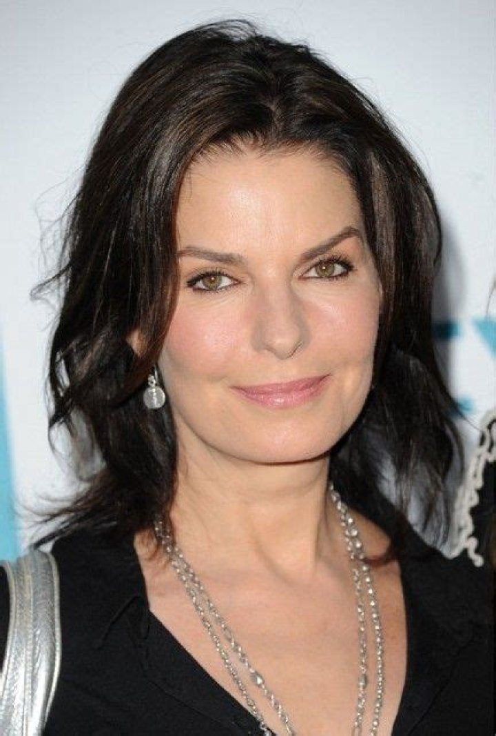 Sela Ward Bra Size, Age, Weight, Height, Measurements