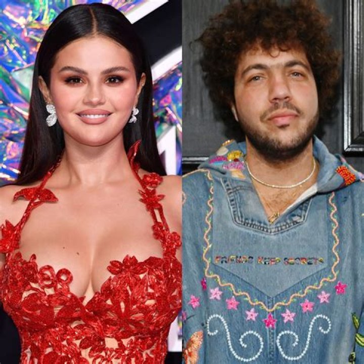 Selena Gomez: Boyfriend, net worth, tattoos, smoking & body measurements
