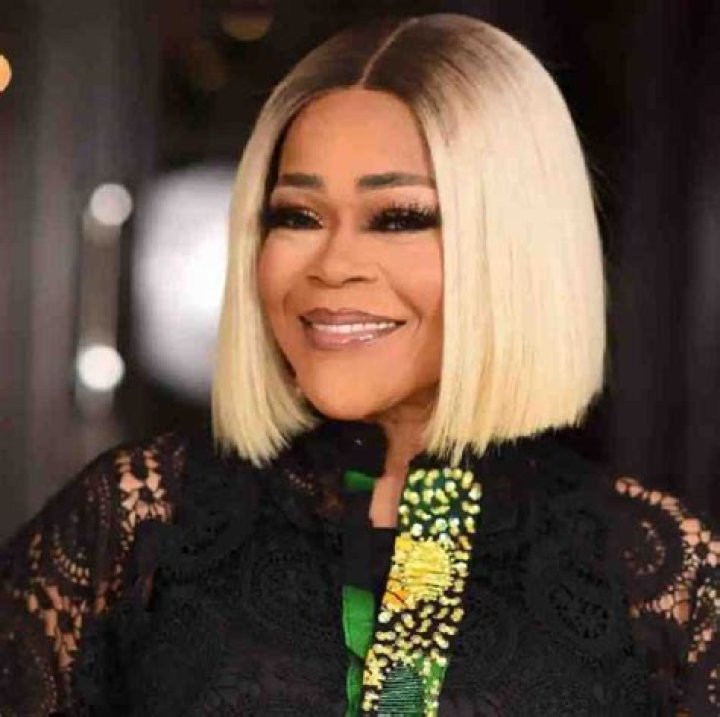 Shaffy Bello Biography: Age, Real Name, Bleaching & Net Worth