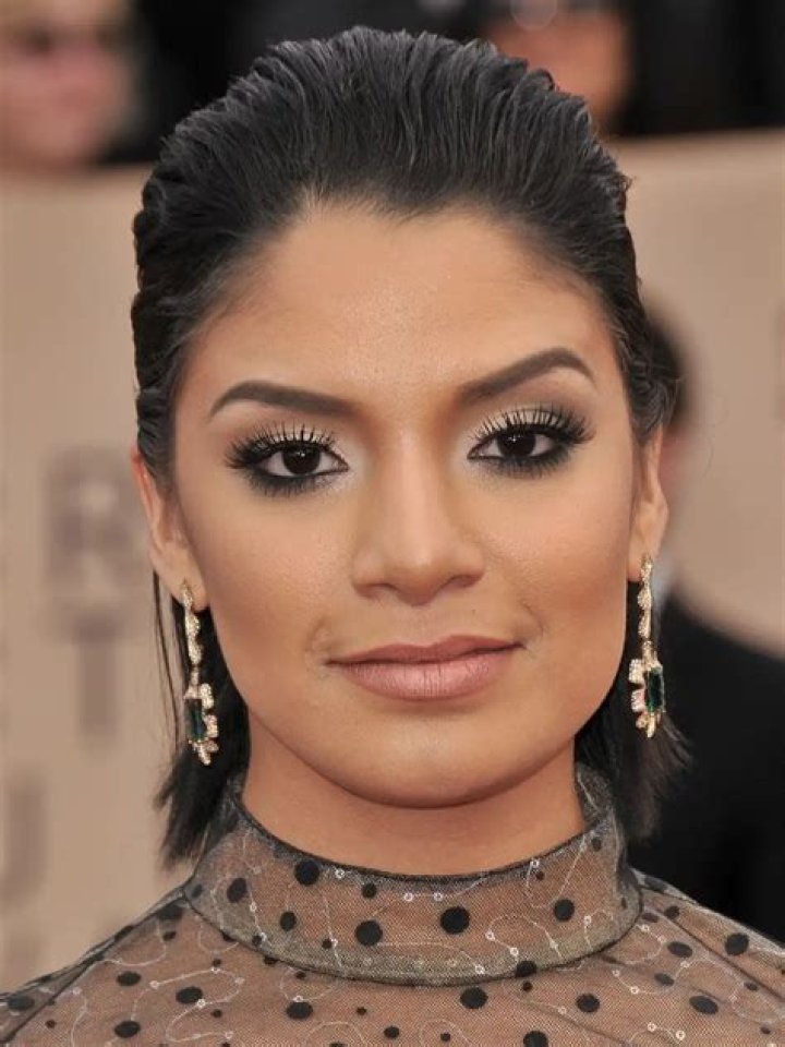 Shakira Barrera Wiki, Boyfriend, Net Worth, Age, Height, Parents & More