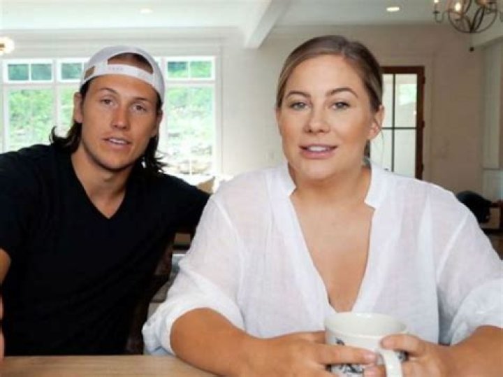 Shawn Johnson Opens Up About Pregnancy Complications In YouTube Video With Husband Andrew East