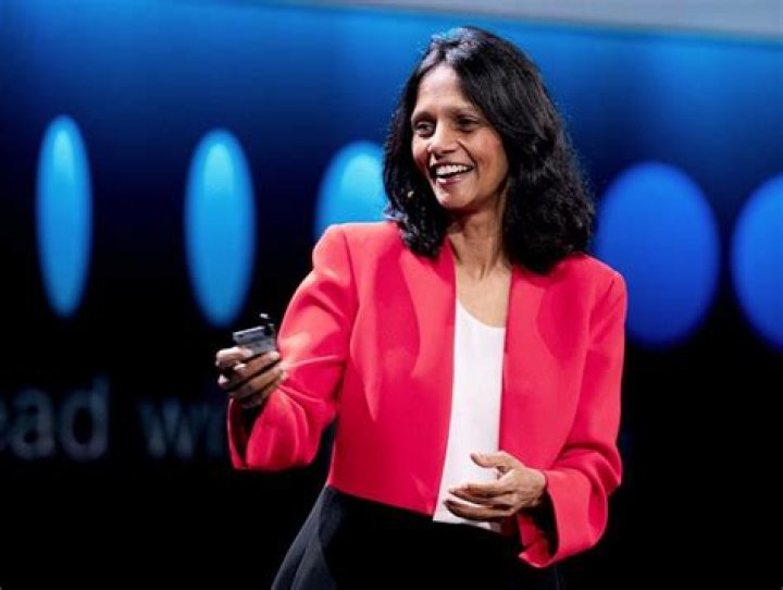 
Shemara Wikramanayake Height, Weight, Net Worth, Age, Birthday, Wikipedia, Who, Nationality, Biography 