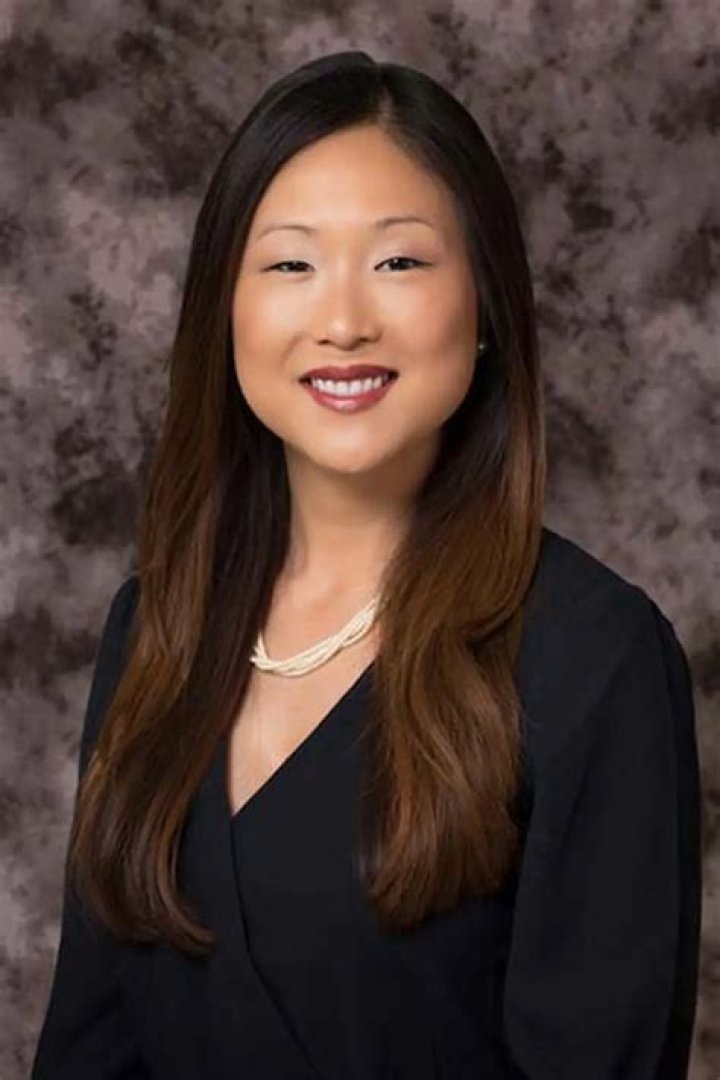 Dr. Stephanie (Purkat) Lindauer, MD – Scottsdale, AZ