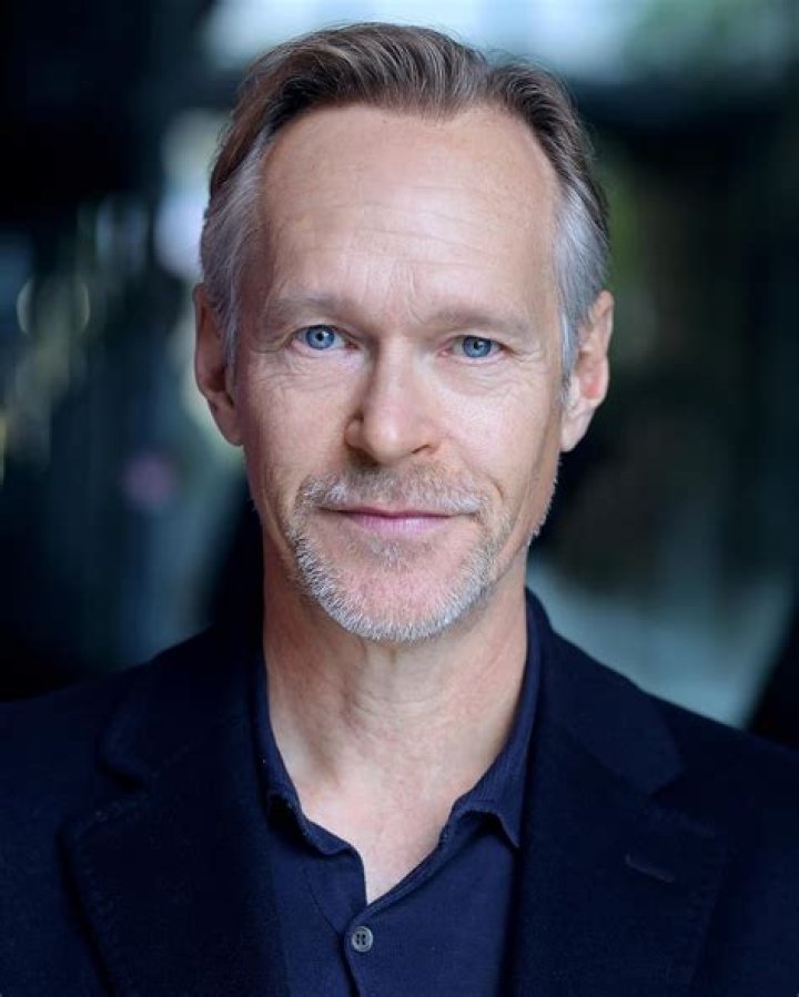 Steven Mackintosh Biography - Facts, Childhood, Family Life & Achievements