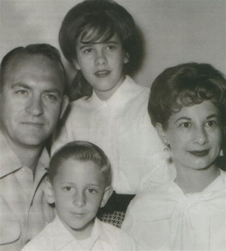 Stevie Nicks family, husband, children, parents, siblings