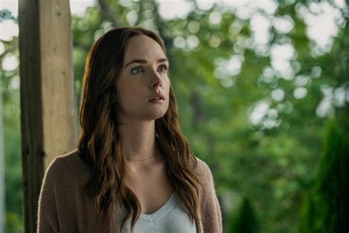 Sullivan's Crossing Star Morgan Kohan Shares Swimsuit Photo From the Beach