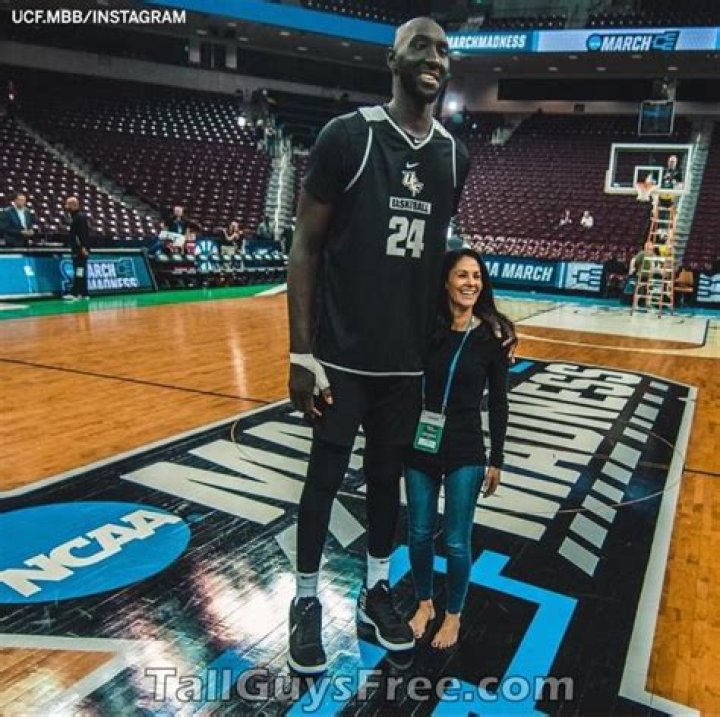 Tacko Fall Age, Height, Weight, Girlfriend, Nationality, Net Worth