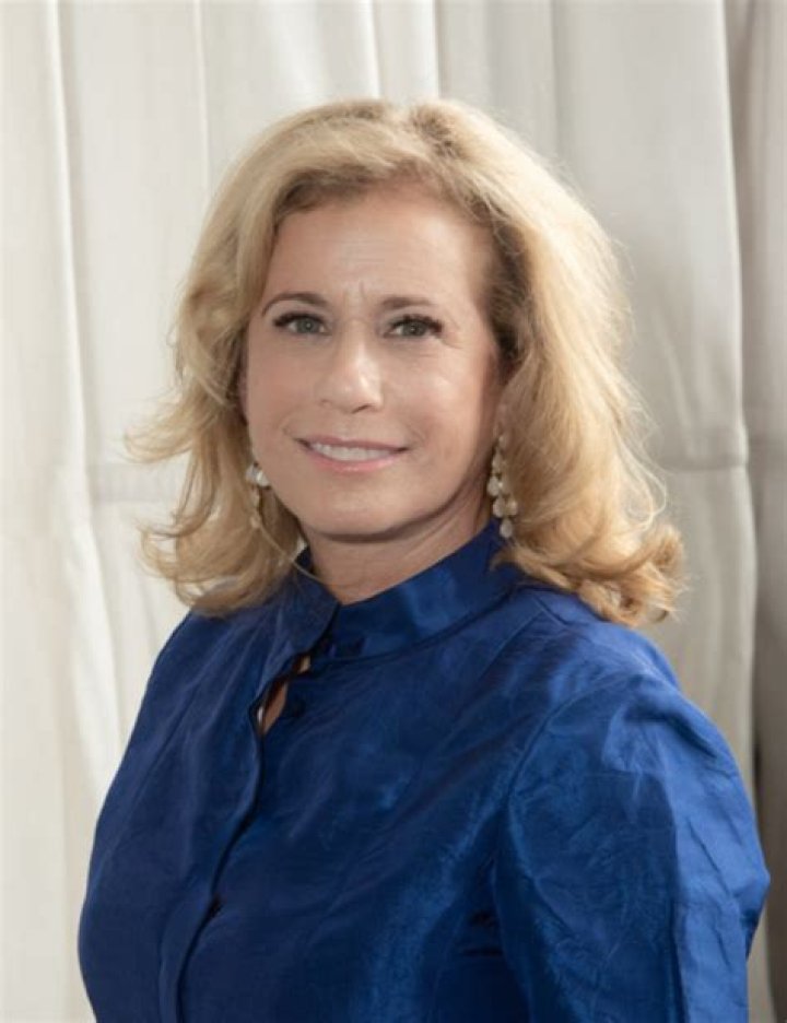 Ted Lerner children: Mark Lerner, Marla Lerner Tanenbaum, Debra Lerner Cohen, Mark D. Lerner