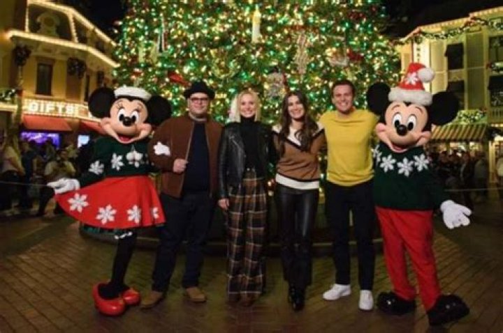 The Frozen 2 Soundtrack Is Only Thirty-One Minutes Long And Your Kids Are Going To Make You Listen To Every Second Of It