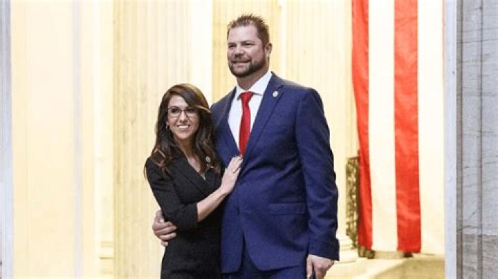 The funniest Lauren Boebert divorce memes and reactions