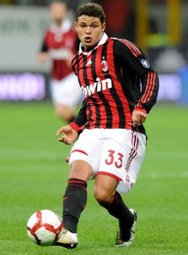 Thiago Silva Body Measurements Height Weight Shoe Size Stats Facts