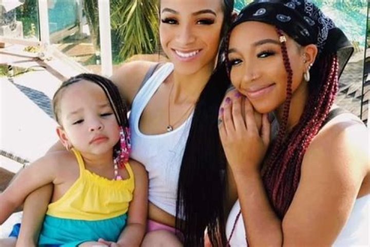 Tiny Harris And Husband T.I. Delight Fans With Sweet Heiress Video Being A Smarty Pants In An Imaginary Restaurant With Zonnique Pullins