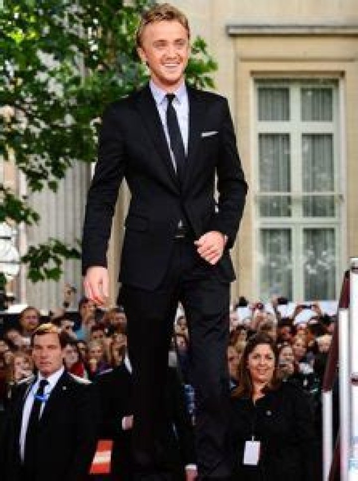 Tom Felton Body Measurements Height Weight Shoe Size Vital Stats Facts