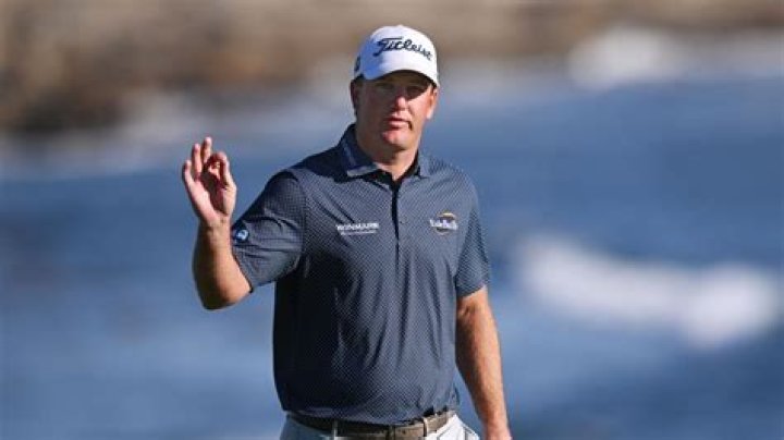 Who is Kelly Hoge? Bio, age, birthday, wedding, children, Instagram