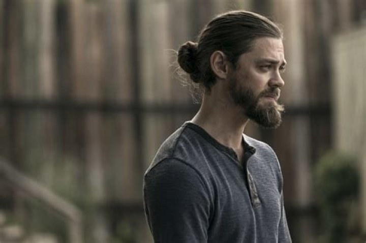 Tom Payne Cast As Jesus On The Walking Dead