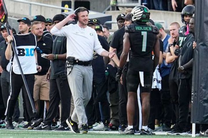 Traeshon Holden age, height, ethnicity, family, college, 40 time, draft, trade, net worth, Instagram