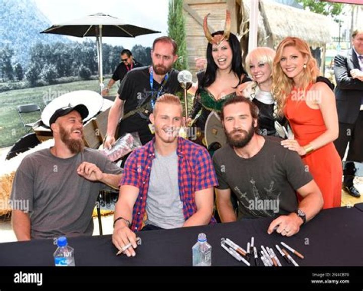Travis Fimmel's Love Life Revealed