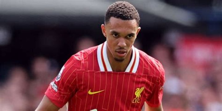 Trent Alexander-Arnold age, wife, children, parents, siblings, salary at Liverpool