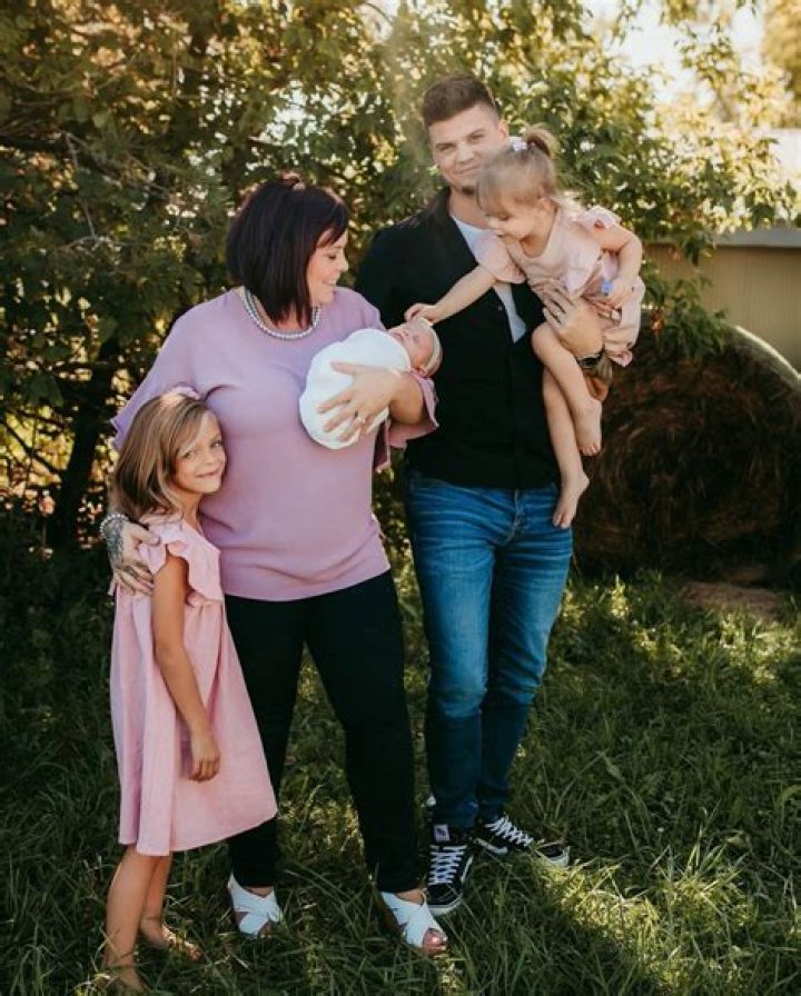 Tyler Baltierra Posts Adorable Pic Of Newborn Daughter – Gets Candid About His And Catelynn Lowell’s Ups And Downs!