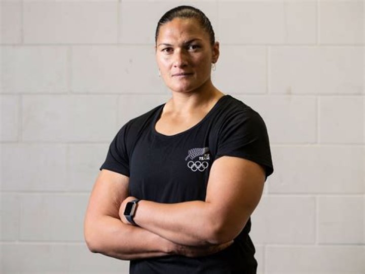 Valerie Adams Biography - Facts, Childhood, Family Life & Achievements