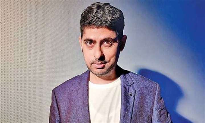 Varun Grover Biography - Facts, Childhood, Family & Achievements of Comedian & Writer