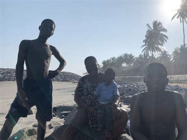 VIDEO: Only ignorant Ghanaians abroad believe Abusua One God has powers – Agradaa fires