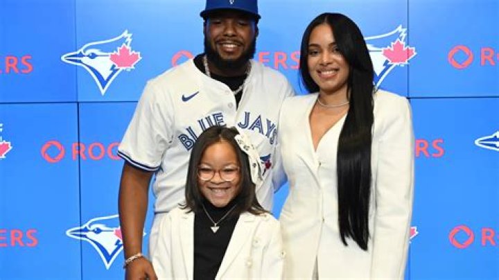 Vladimir Guerrero Jr. family, wife, children, parents, siblings