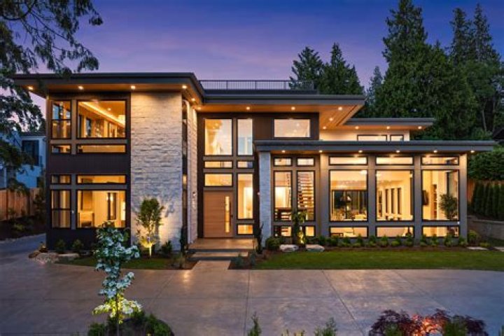 W. Craig Jelinek house: Peek inside his Yarrow Point, WA, home