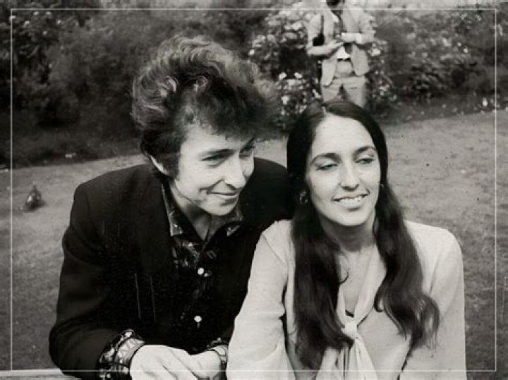 Was Joan Baez married to Bob Dylan?