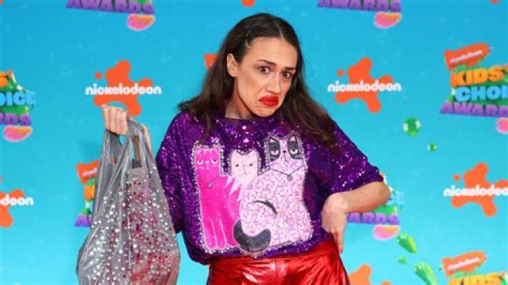 What are the allegations against Colleen Ballinger, the YouTuber formerly known as Miranda Sings?