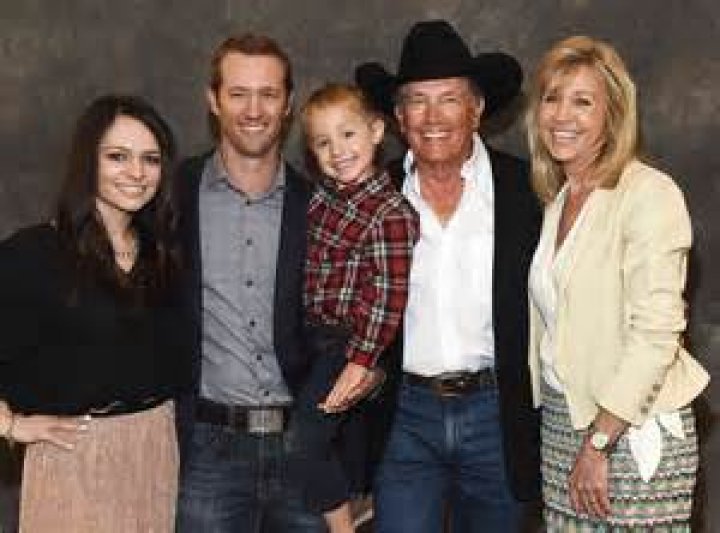 What happened to George Strait son?
