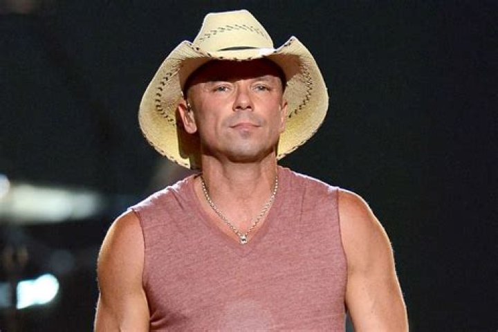 What happened to Kenny Chesney?