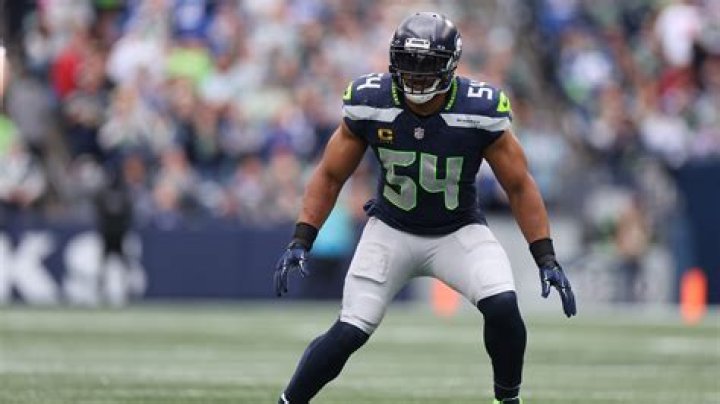 Where did Bobby Wagner go to college? Did Bobby Wagner play college football?
