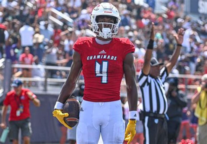 Where did Donovan Smith go to high school?