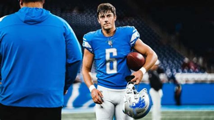 Where did Riley Patterson go to college? Did Riley Patterson play college football?