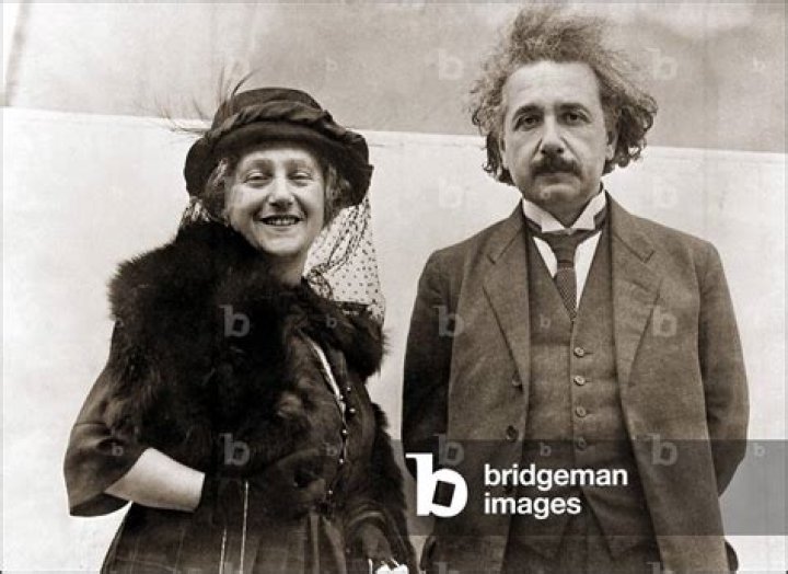 Where is Roberta Einstein, Bob Einstein's wife, now?