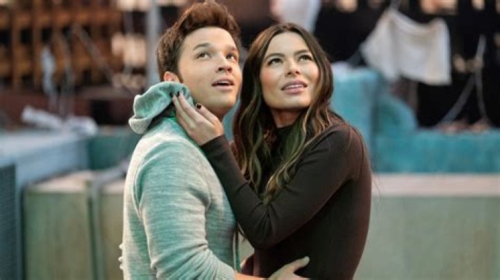 Who Is Carly Paoli Husband? Married Life and Family