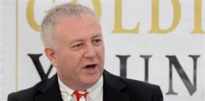 Who Is Colin Young Auctioneer? Wikipedia Bio On The Bargain Hunt BBC Cast